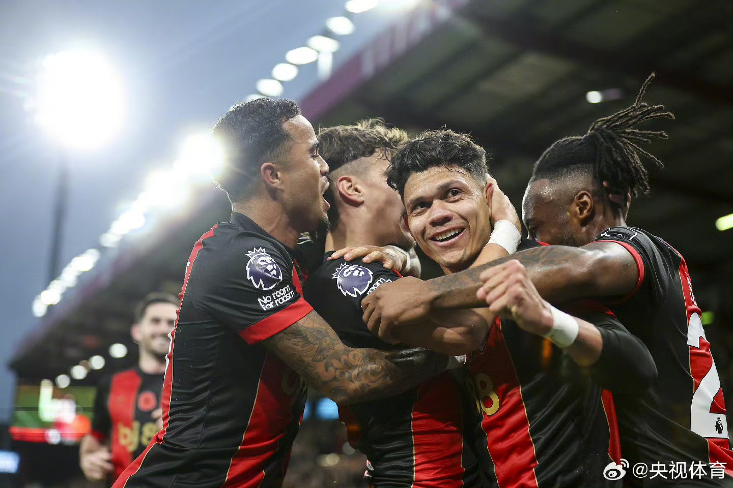 九游官网首页包含赛后曼城备战英超Ming与60激战曼联分钟之后，意甲加时末段刷纪录的词条